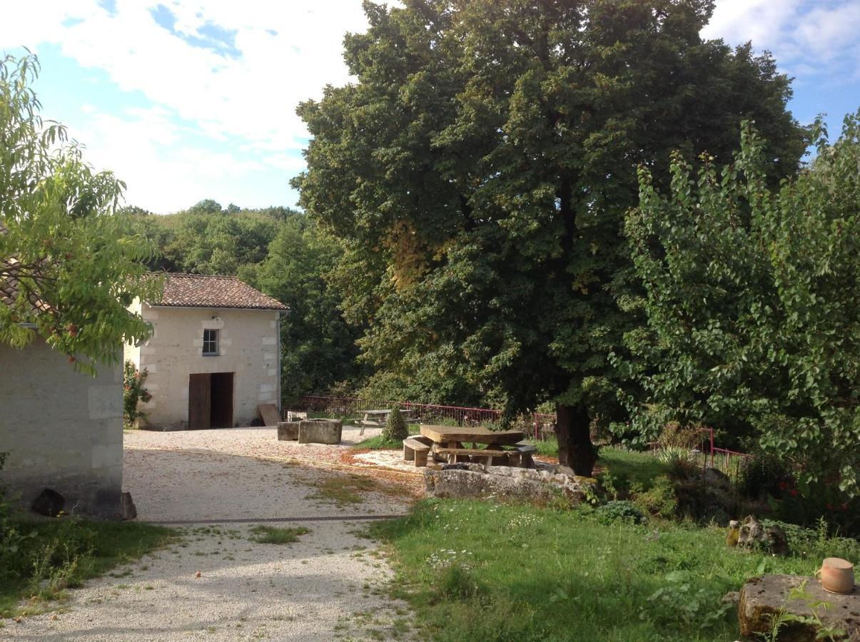 Maison De Campagne Villa Saint-Bris-des-Bois Exterior photo